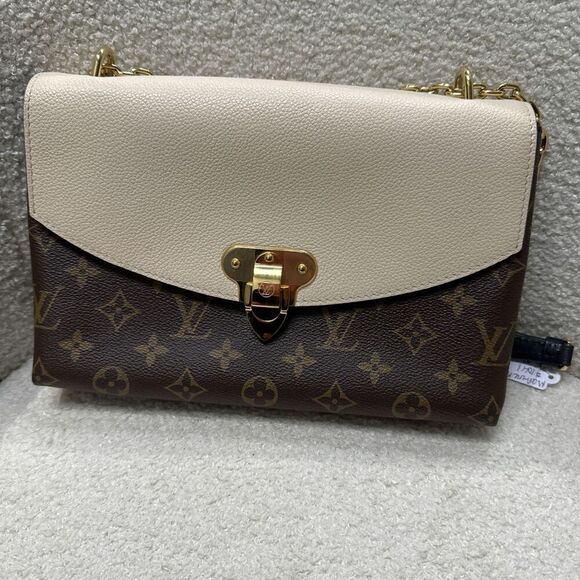 Louis Vuitton pallicade Color Cream And Brown